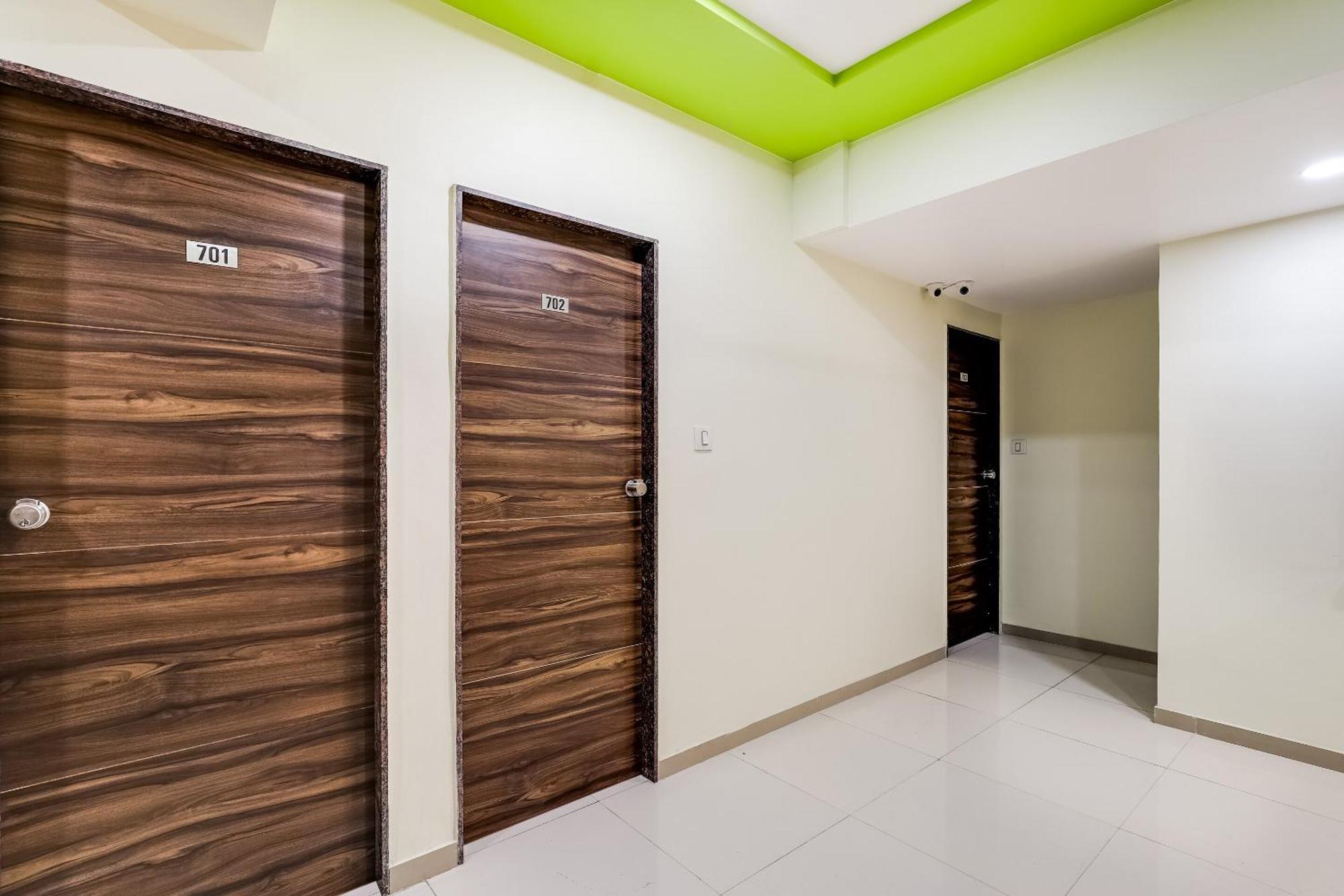 Collection O Hotel Alice Ahmedabad Exterior foto
